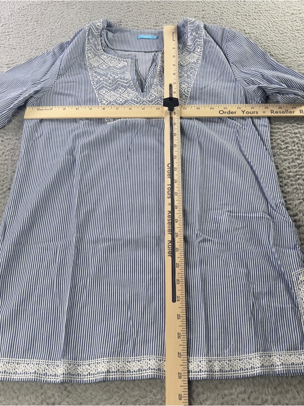 J McLaughlin Top Women Small Blue White Striped Embroidered Tunic Preppy Casual - Picture 6 of 8